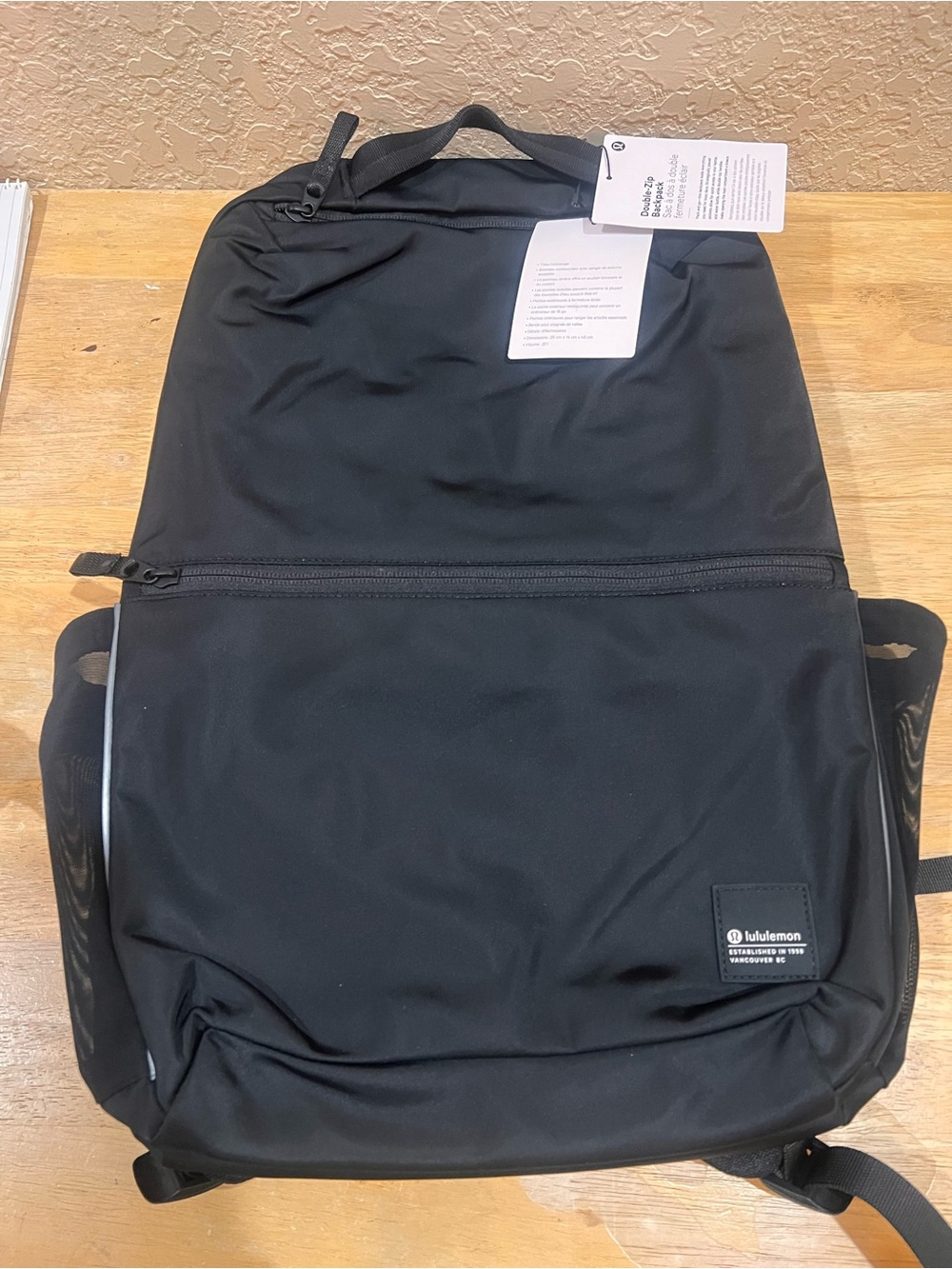 lululemon athletica Black Double-Zip Backpack size：29cmx14cmx46cm，22L